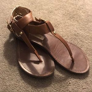 Steve Madden Brown / Gold Sandals